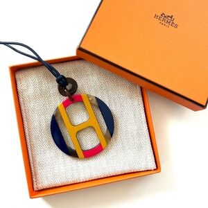 Hermes Iconic H Equipe Initial Lacquered Horn Pendant Necklace